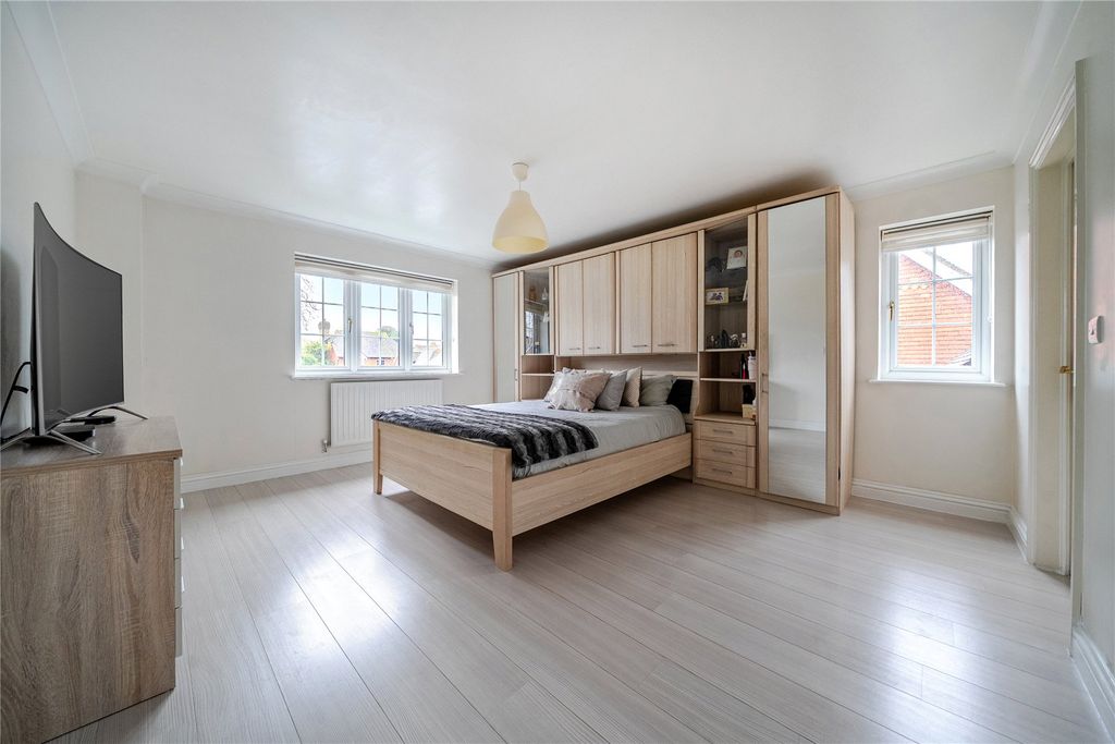 Additional image 56 of 6 bed country house for saleSandringham Drive, Dartford, Kent DA2
