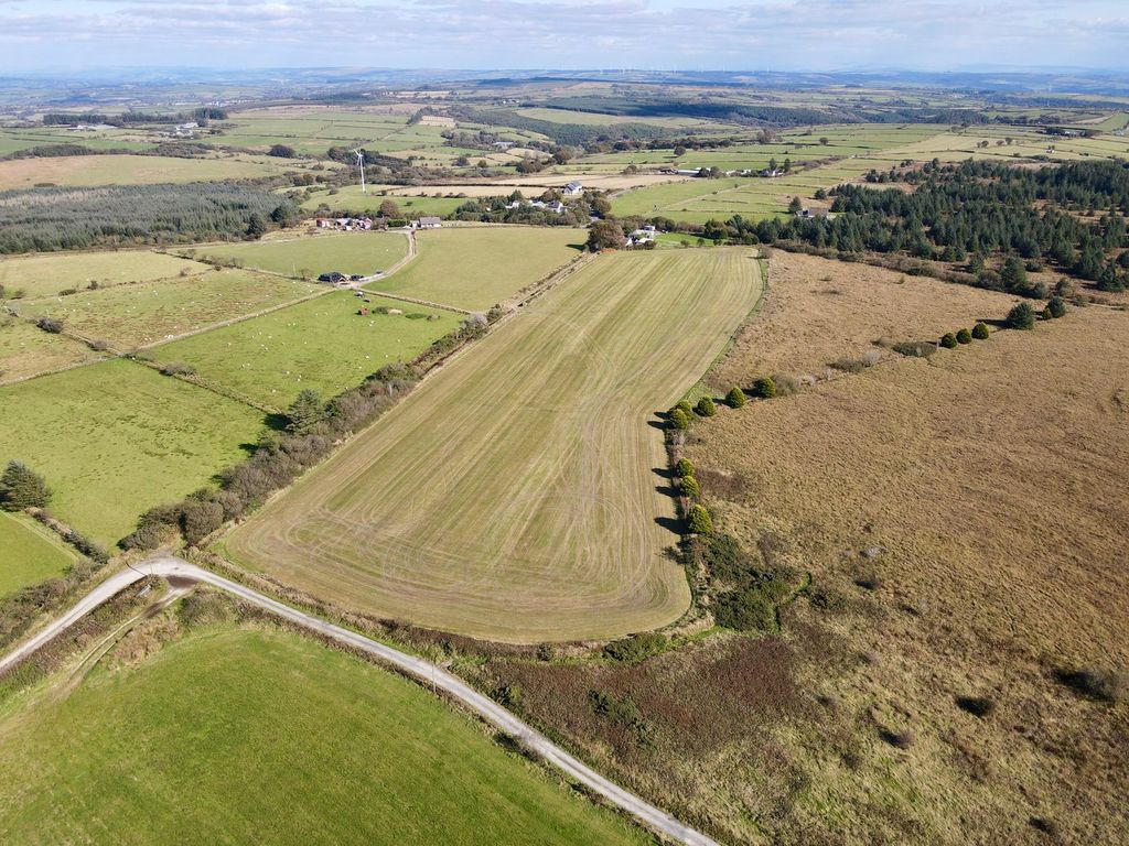 Property photo 2 of 8