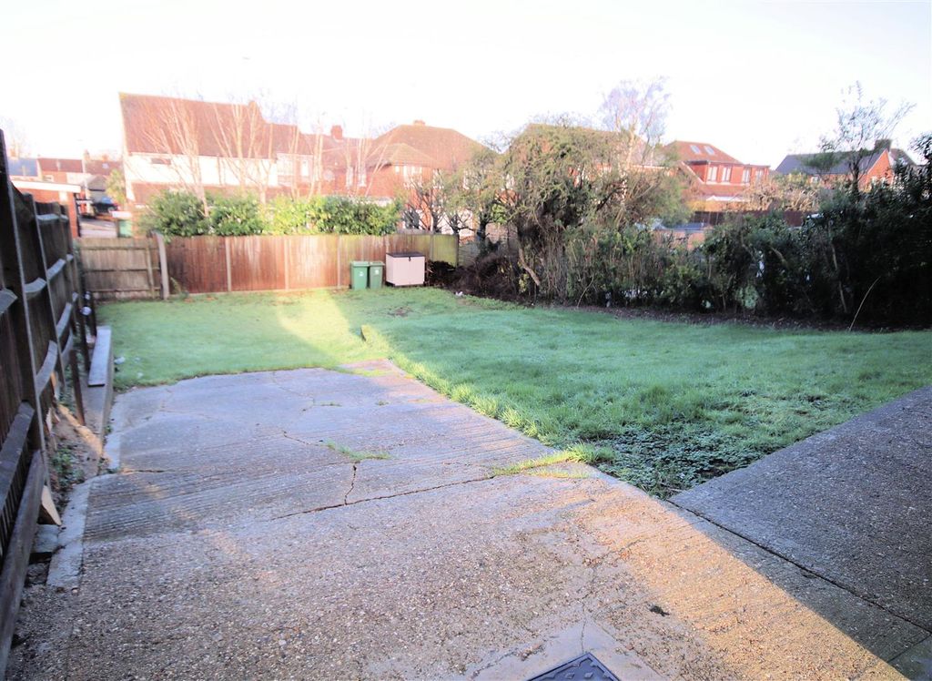 Property photo 1 of 14 Communal Garden &amp; Parking