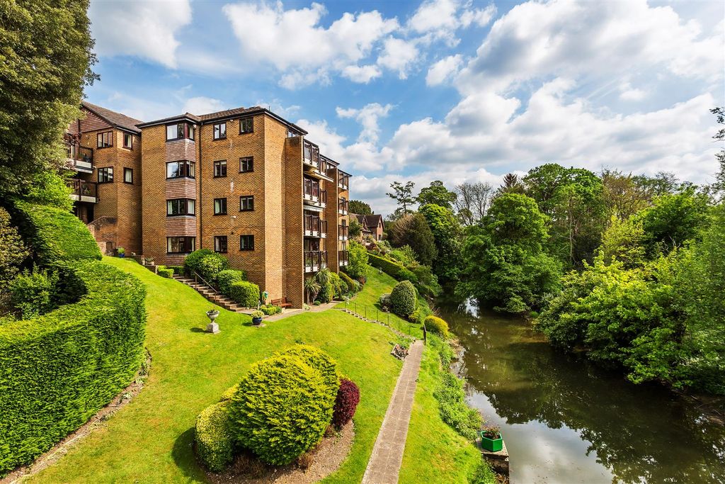 Property photo 1 of 18 5-Campbell-Court-26.Jpg