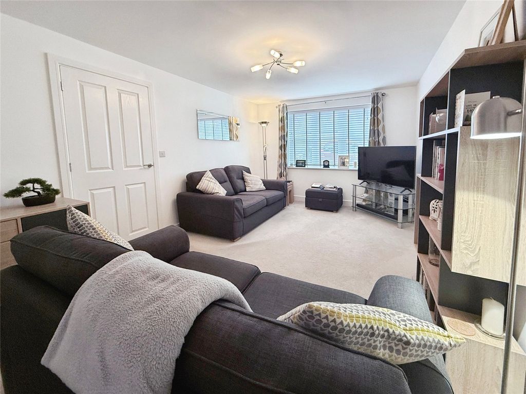 Property photo 2 of 14 Picture 2