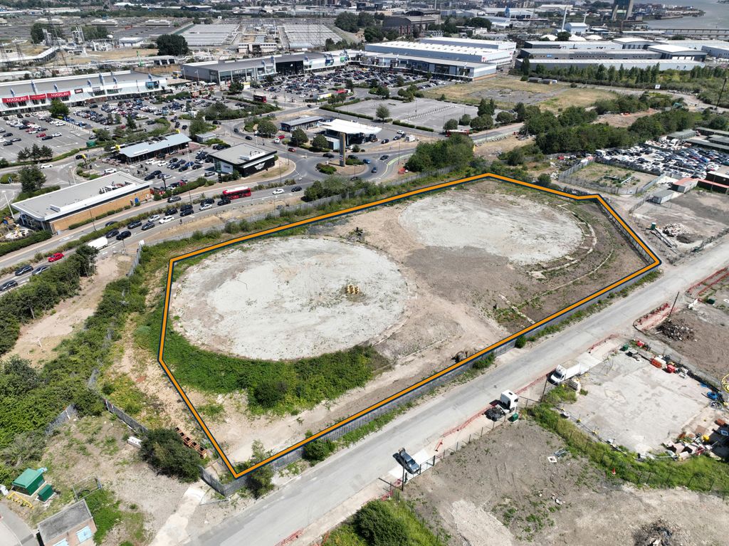 Property photo 1 of 6 Outlined Dji_20260711130636_0002_V.Png