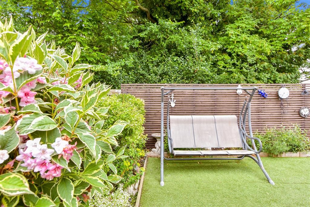 Property photo 1 of 12 External Lifestyle Photograph
