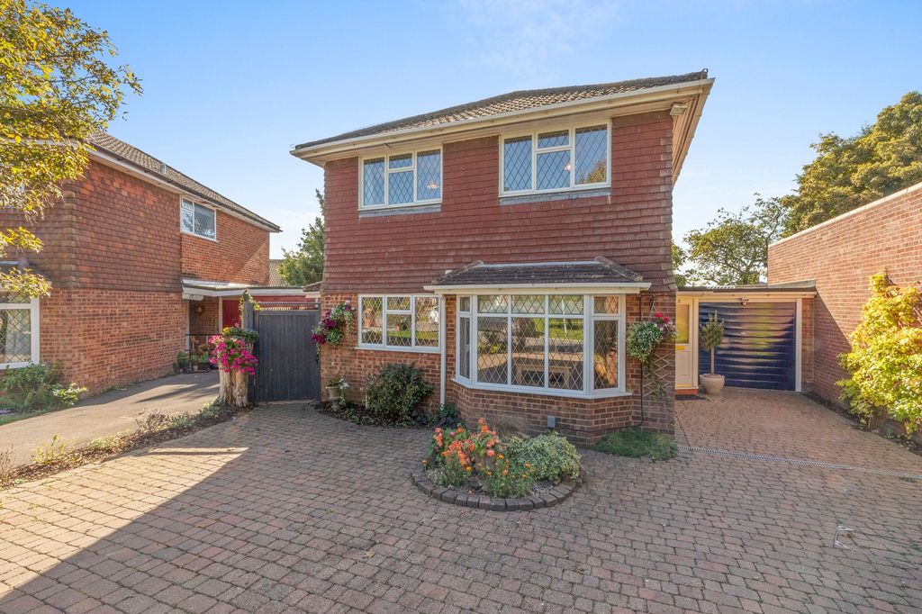 Property photo 1 of 17