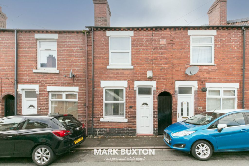 Property photo 1 of 17
