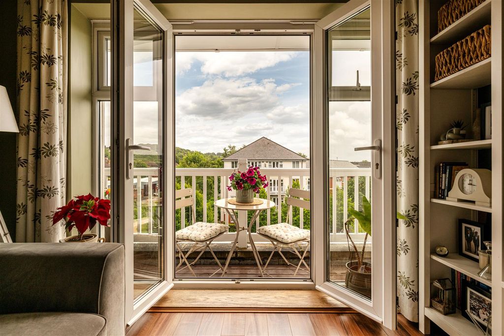 Property photo 2 of 9 Balcony View