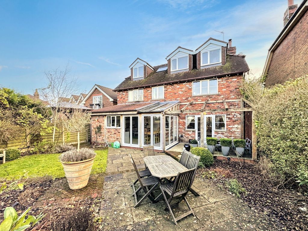 Property photo 2 of 12
