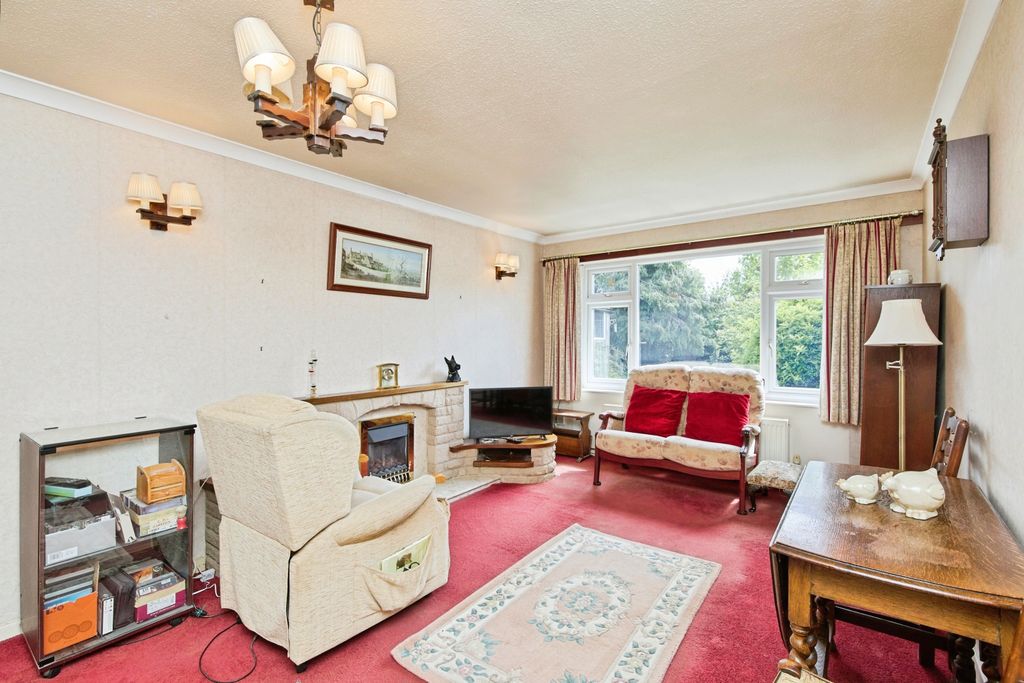 Property photo 3 of 15