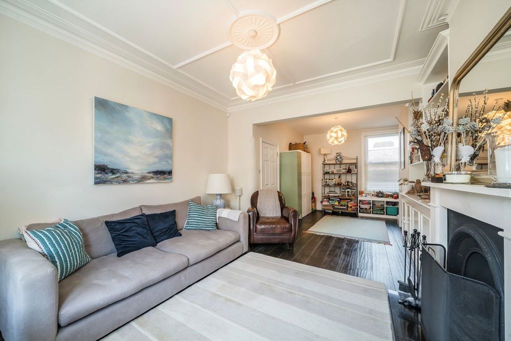 Property photo 3 of 9