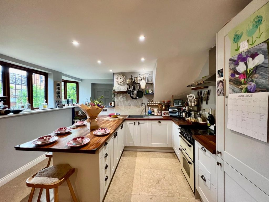 Property photo 2 of 15 5.Jpg