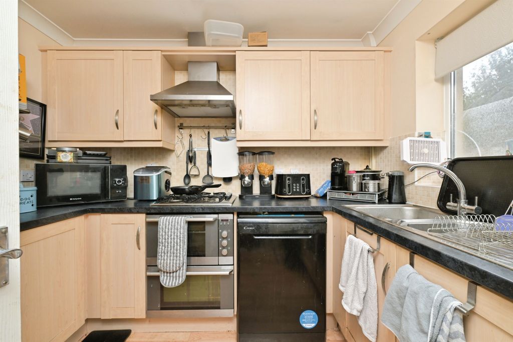 Property photo 3 of 7