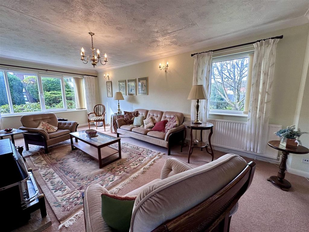 Property photo 2 of 22 Tempimagesnii25.Jpg