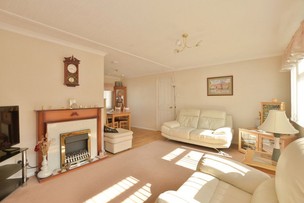 Property photo 3 of 13 Living Room