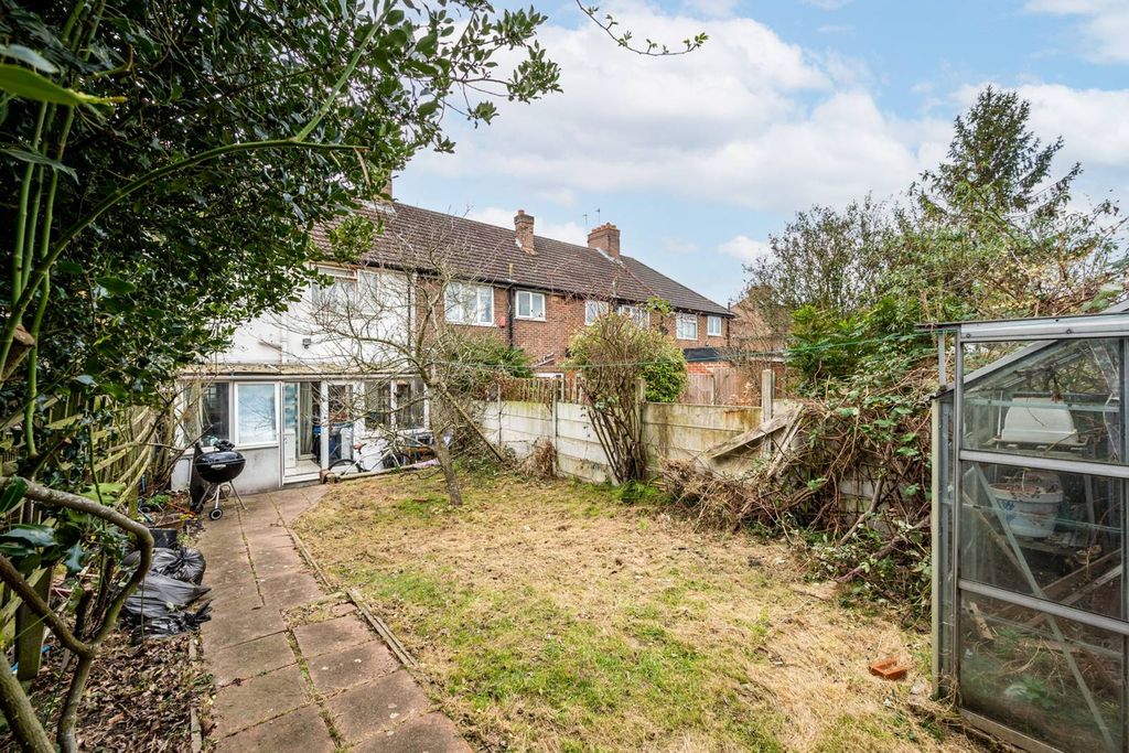 Property photo 2 of 5