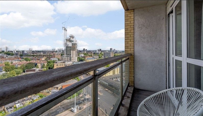 Property photo 2 of 11