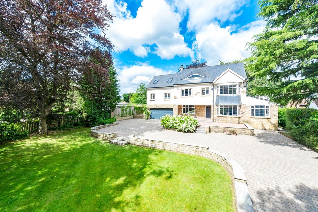 Property photo 1 of 38