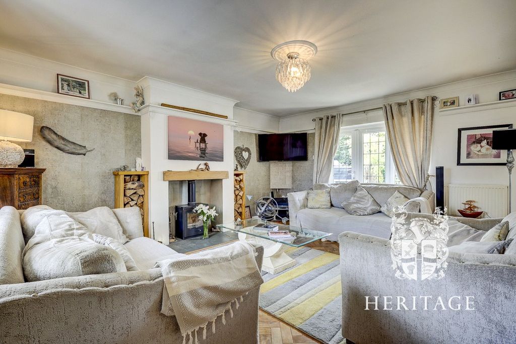 Property photo 3 of 33 Picture No. 13