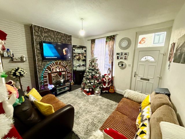 Property photo 3 of 9