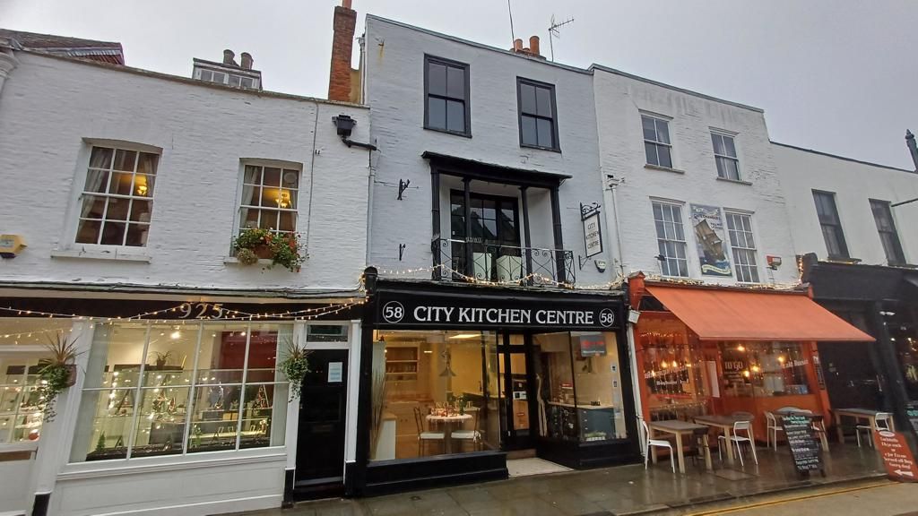 Property photo 1 of 9 Photo 1