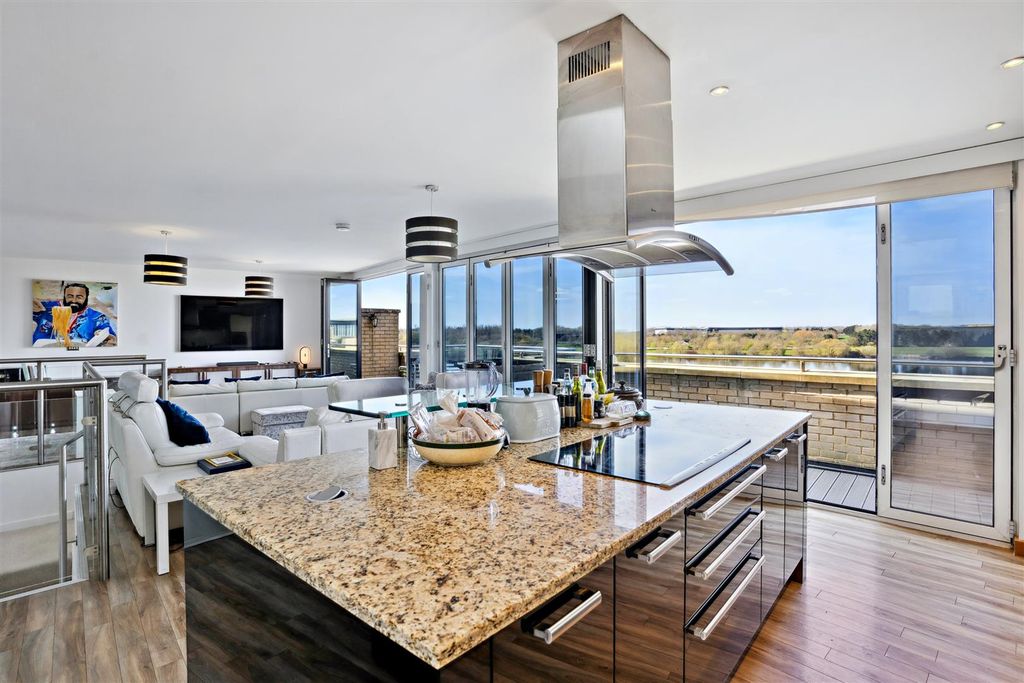Property photo 2 of 20 Open Plan Living Space