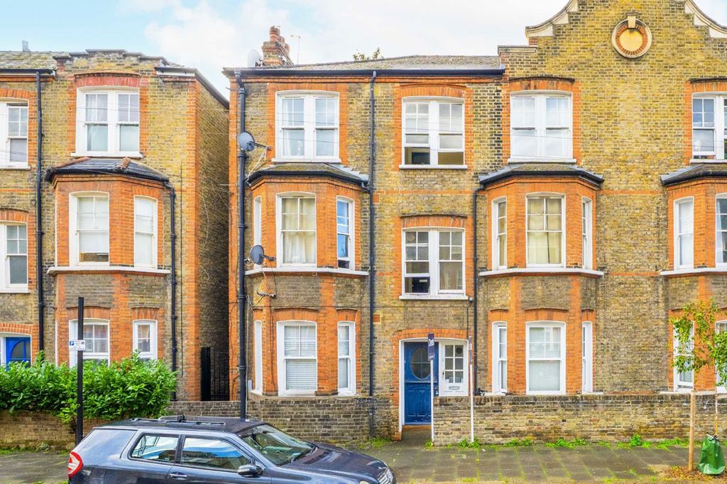 Property photo 1 of 6