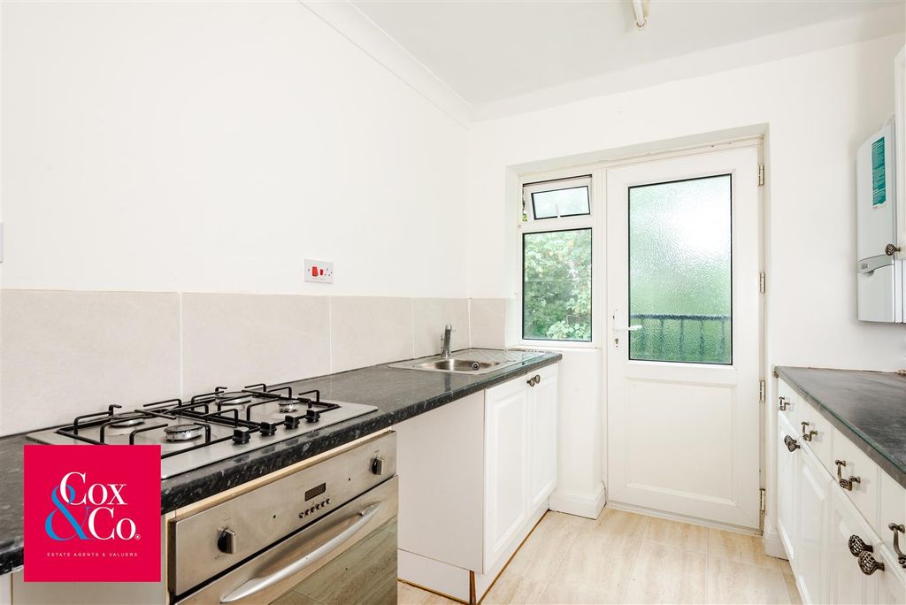 Property photo 2 of 14 81M_5049.Jpg