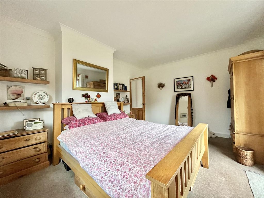 Property photo 3 of 30