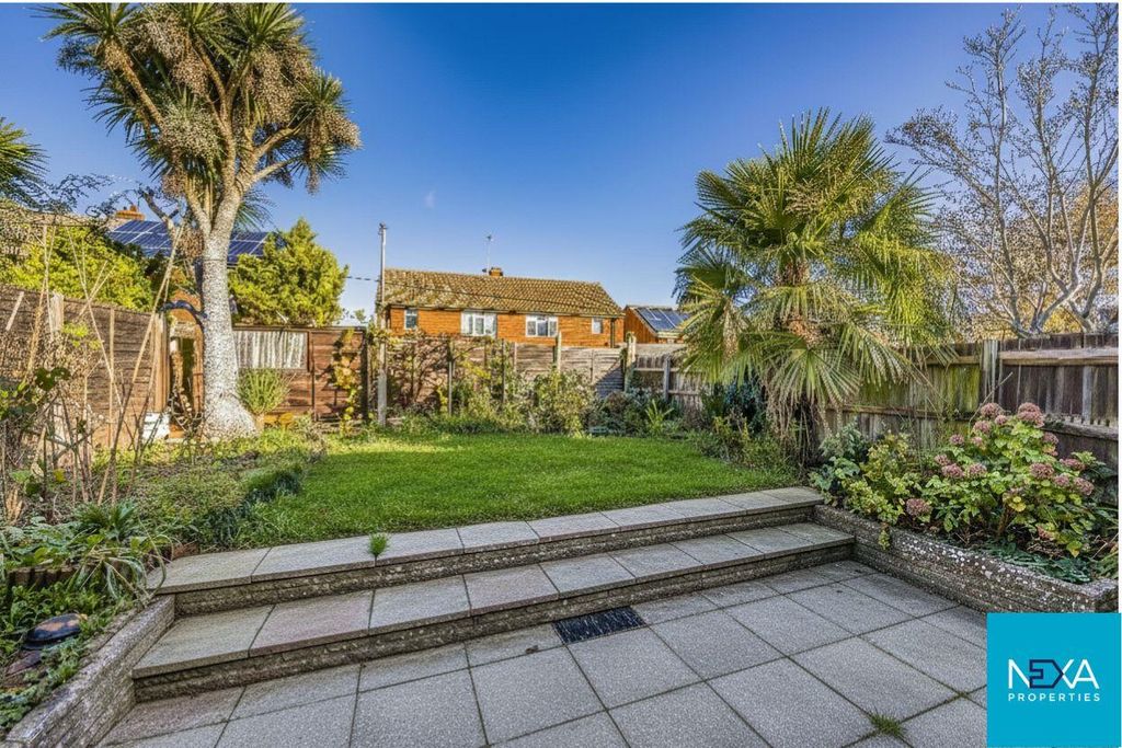 Property photo 3 of 12 Untitled Design (21).Jpg