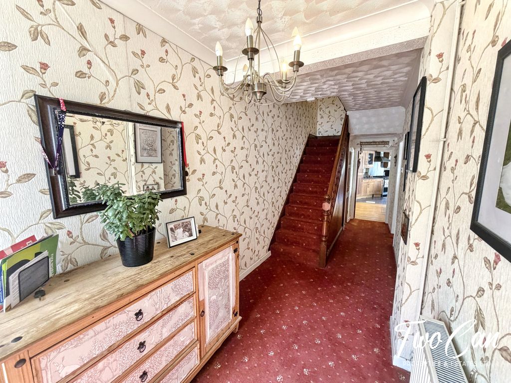 Property photo 3 of 24