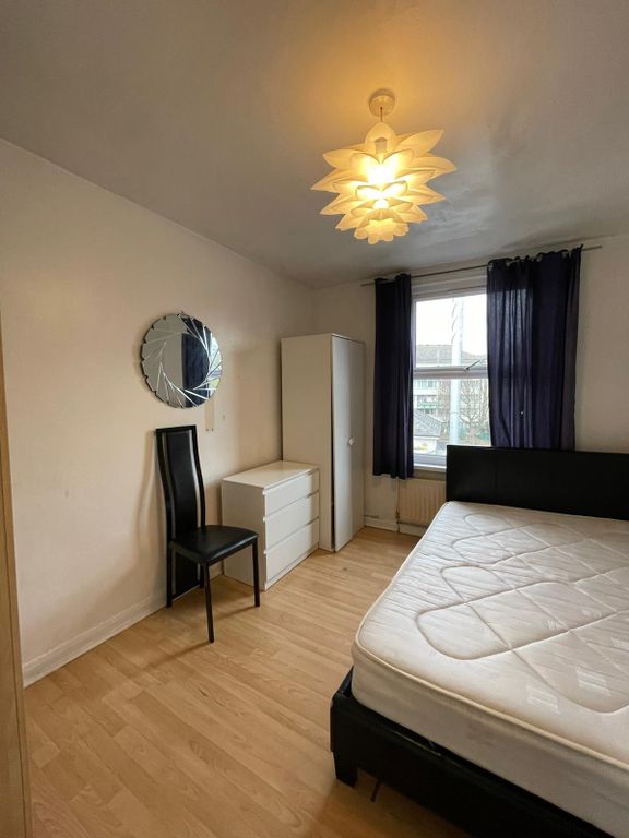 Property photo 1 of 3