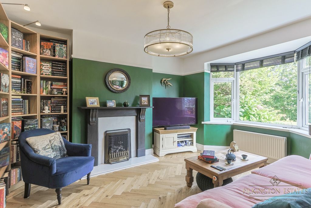 Property photo 2 of 18 4294414