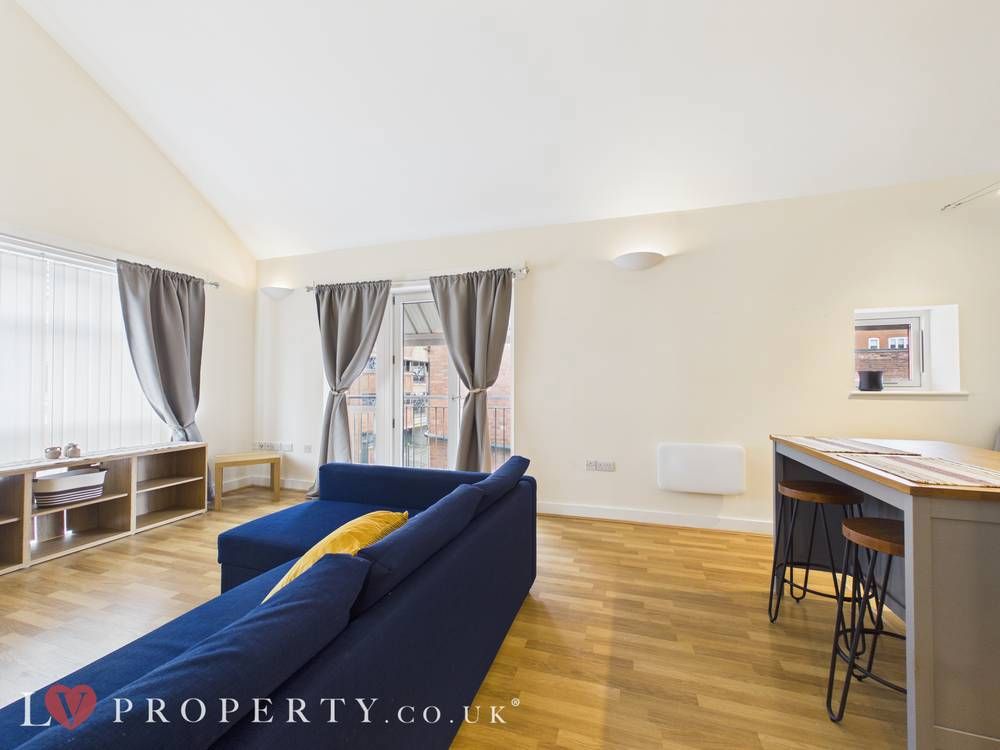 Property photo 3 of 10 Giraffe360-Still007