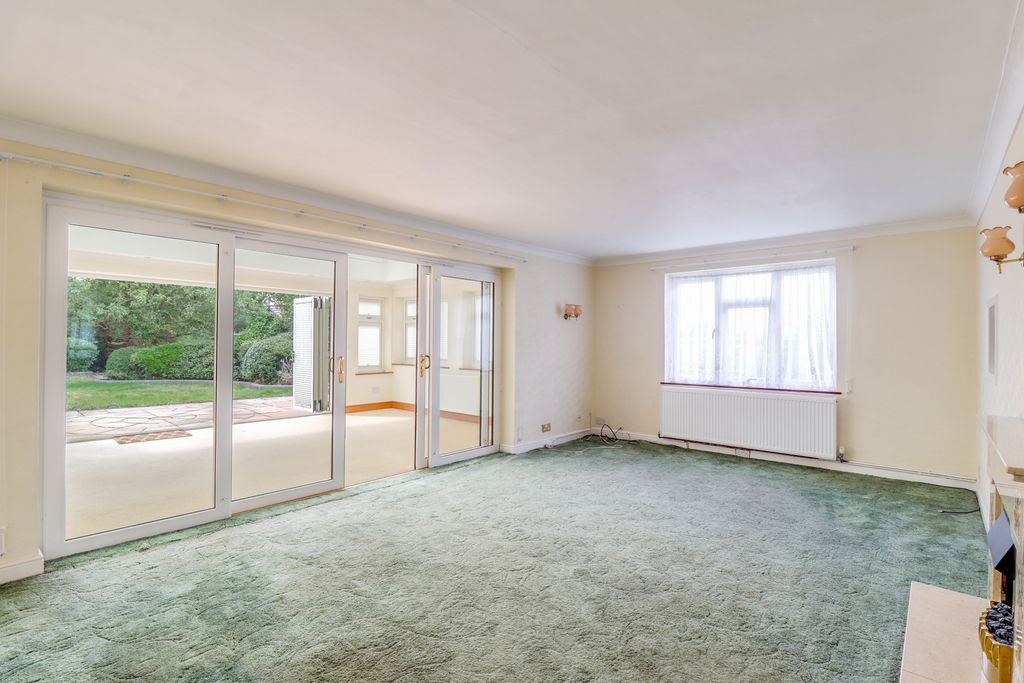 Property photo 2 of 20 Img_5457-Img_5459