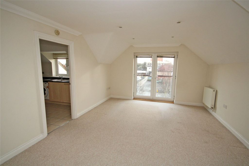 Property photo 3 of 11 Picture No. 02