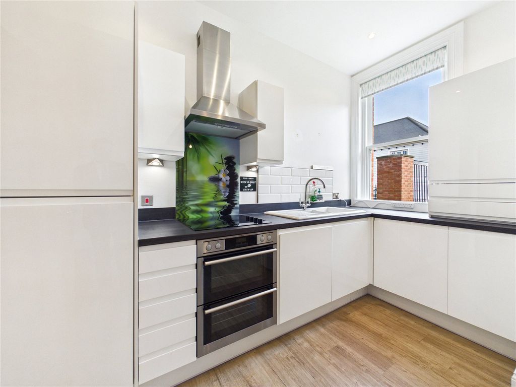 Property photo 2 of 14 Picture 2