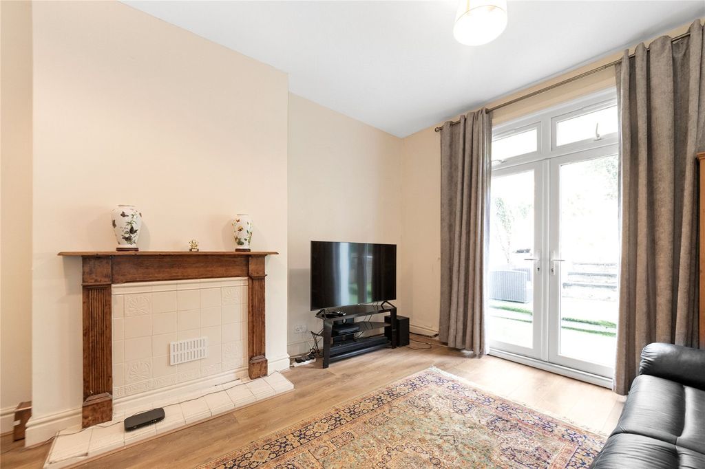 Property photo 3 of 16 Picture No. 07