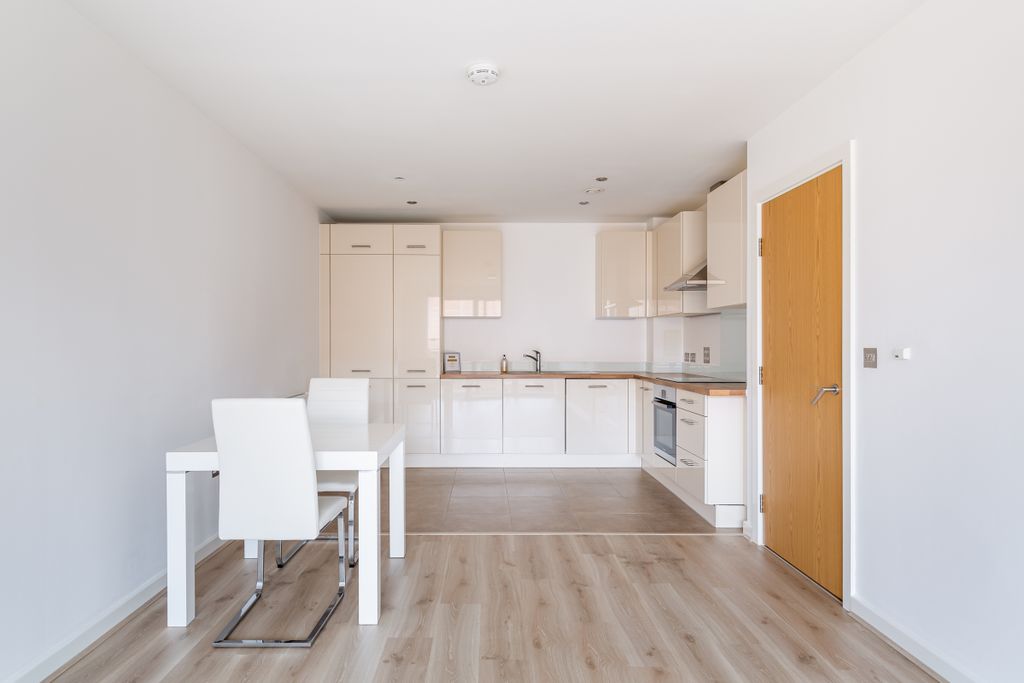 Property photo 3 of 9 Picture No. 06