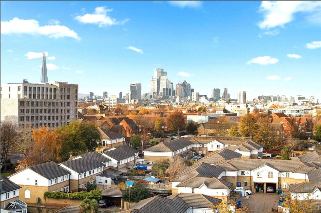 Property photo 2 of 13 Picture No. 16