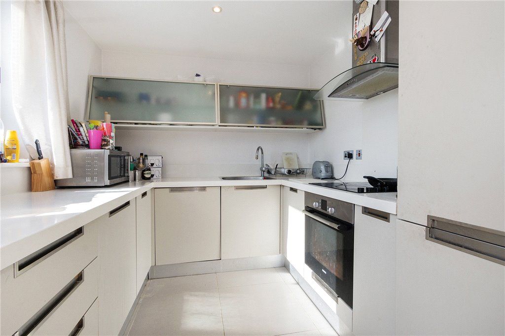 Property photo 2 of 8 Kitchen