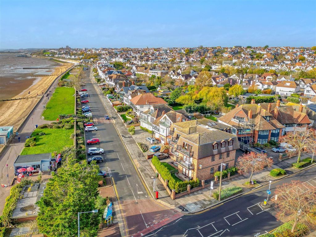 Property photo 1 of 28 Location