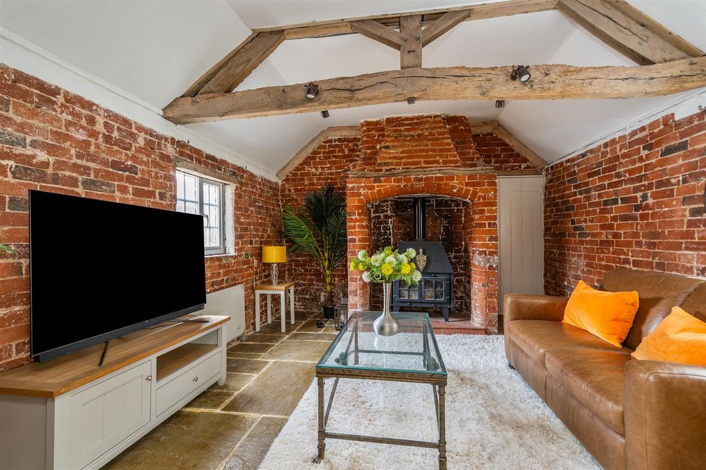 Property photo 3 of 28 Old Grove Farm_30.Jpg