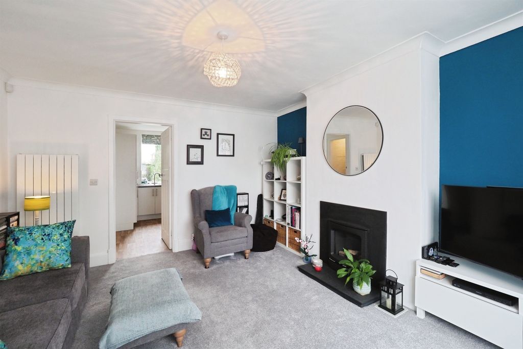 Property photo 2 of 17