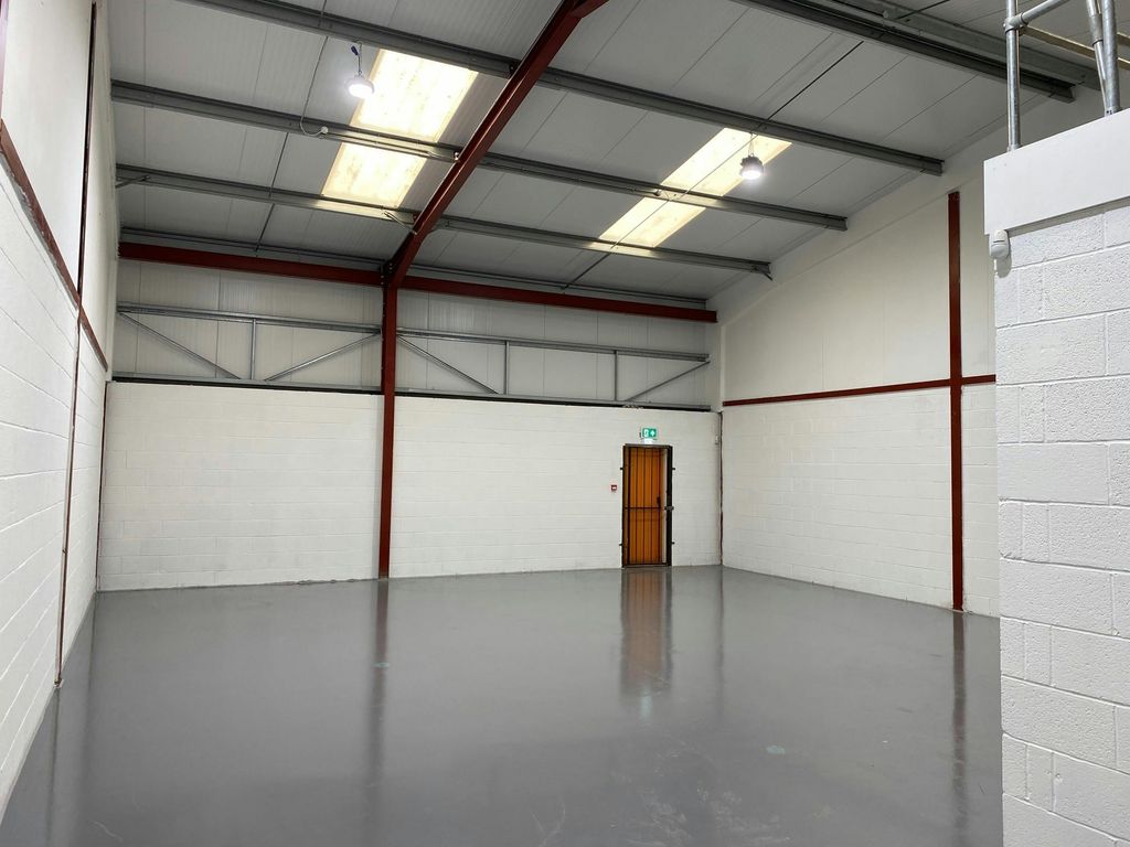 Property photo 3 of 8 18 Estuary Int Pic 4.Jpg