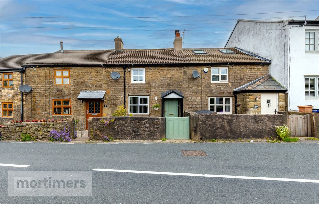 Property photo 1 of 16 Front External