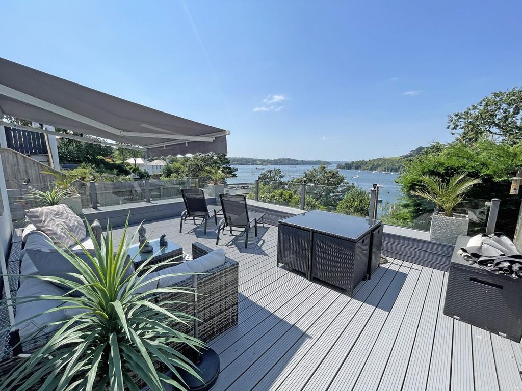 Property photo 2 of 33 Wolseley Road 850 - Decking For Front....Jpg