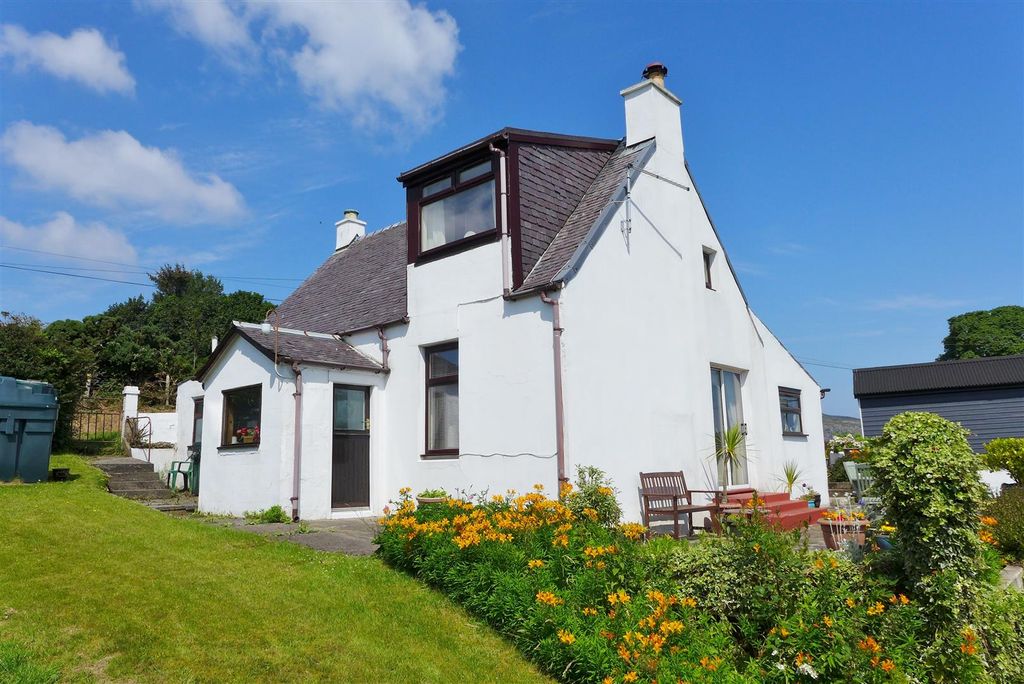 Property photo 1 of 31 Morven