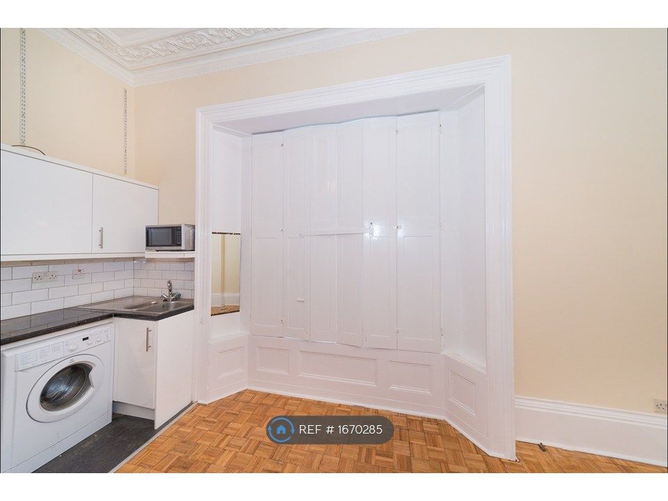 Property photo 3 of 19 Internal Window Shutters (Closed)