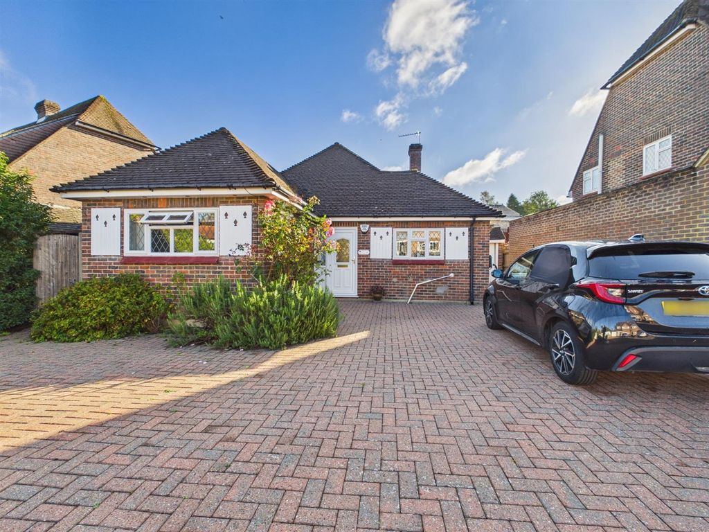 Property photo 1 of 13 Cam01563G0-Pr0362-Still002.Jpg