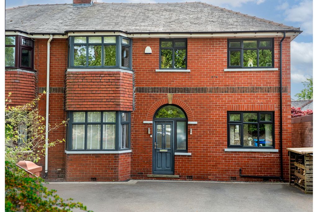 Property photo 1 of 24