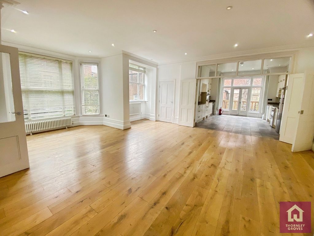 Property photo 3 of 45 Picture No. 52
